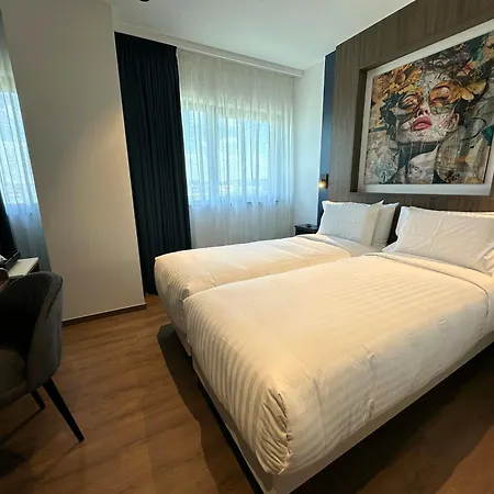 Hotell Kyriad Prestige - Les Terrasses Sarrebourg