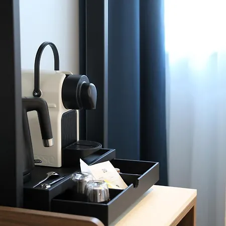 Hotell Kyriad Prestige - Les Terrasses