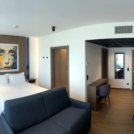 Kyriad Prestige - Les Terrasses 4*